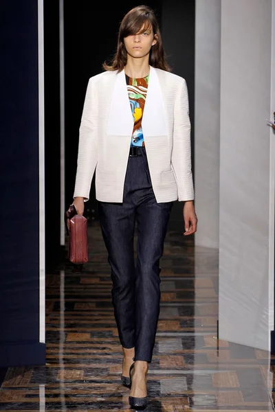 Look 19